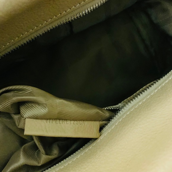 Authentic Burberry Manor Large Satchel - Picture 6 of 8